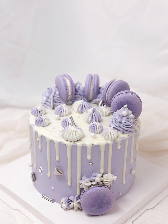 custom cakes