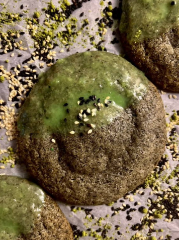 lovecookies.nyc - Black Sesame Matcha Mochi Cookie
